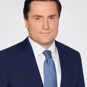 Lucas Tomlinson Biography
